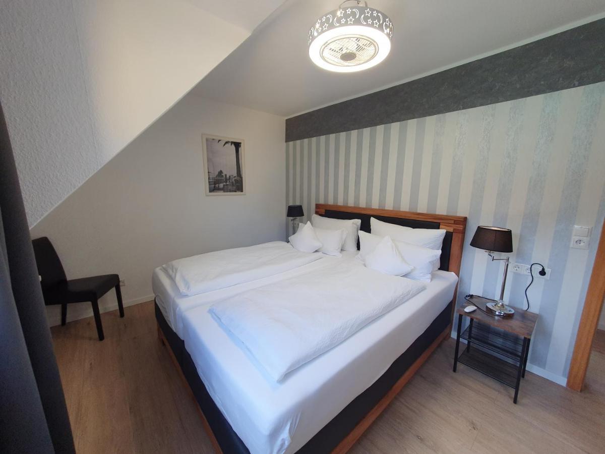 Gaestehaus Burgberg, Weinhaus Fries Kattenes Экстерьер фото