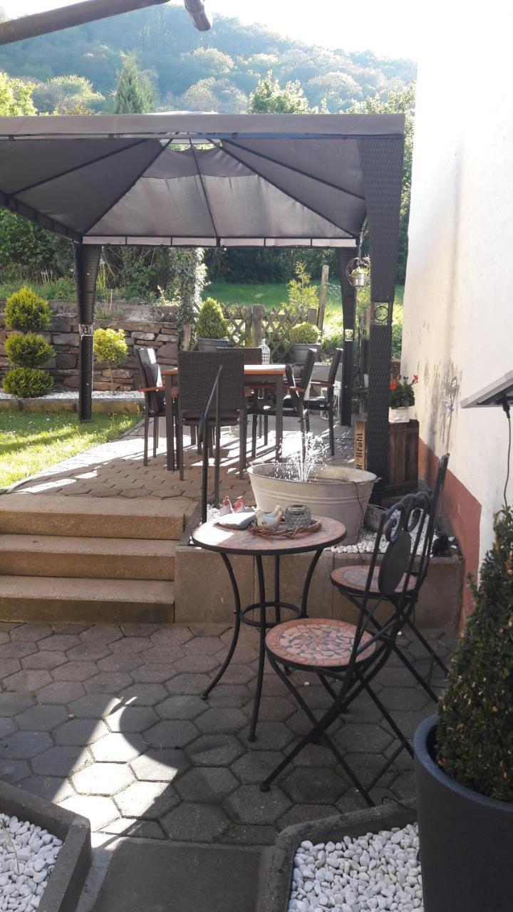 Gaestehaus Burgberg, Weinhaus Fries Kattenes Экстерьер фото