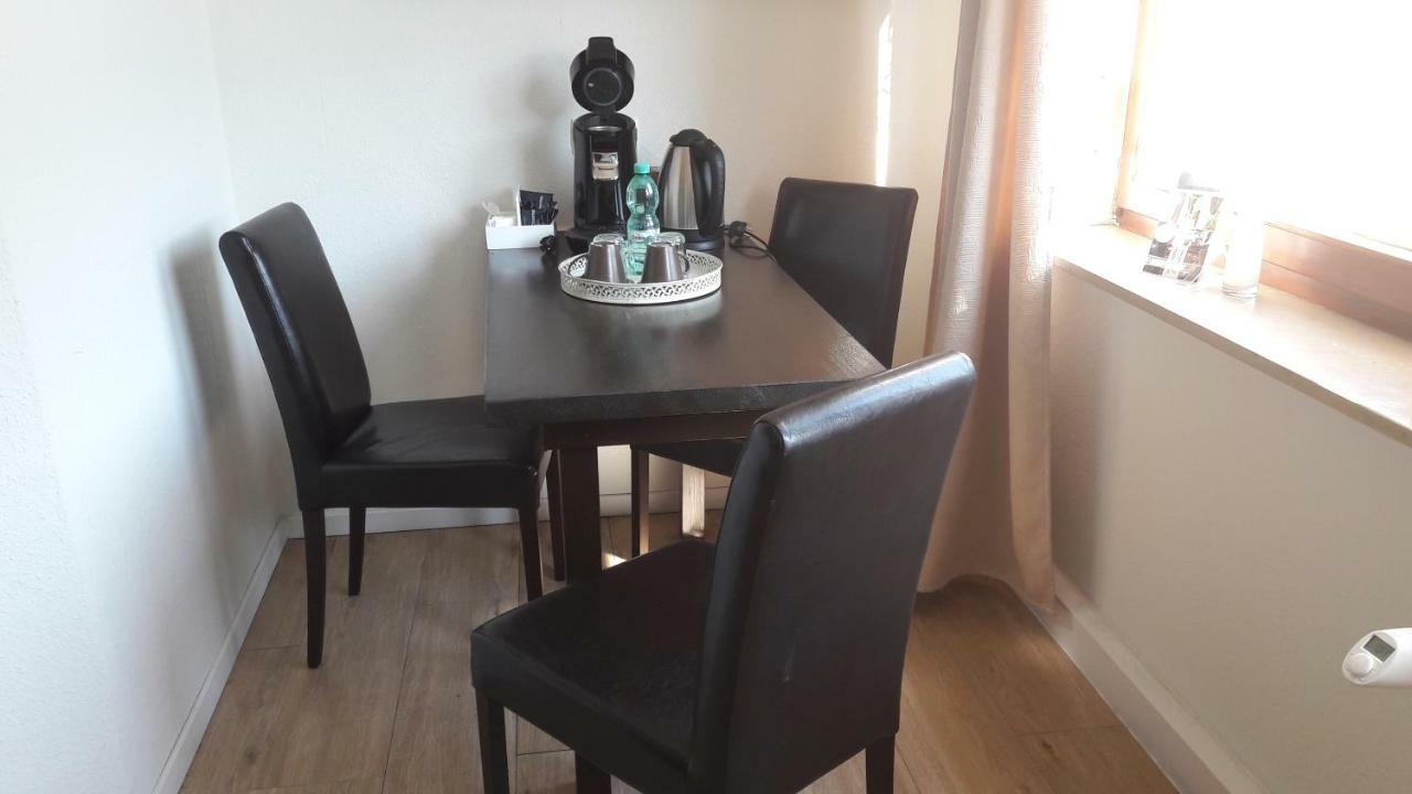 Gaestehaus Burgberg, Weinhaus Fries Kattenes Экстерьер фото